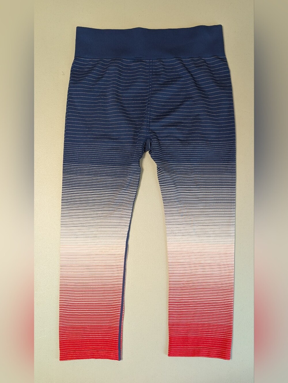 BCG patriotic leggings, size large - Picture 3 of 5